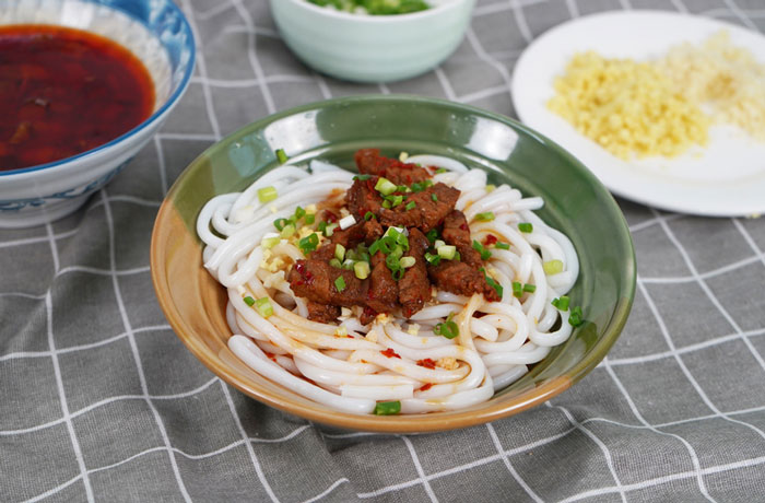 始兴肉臊子粉培训
